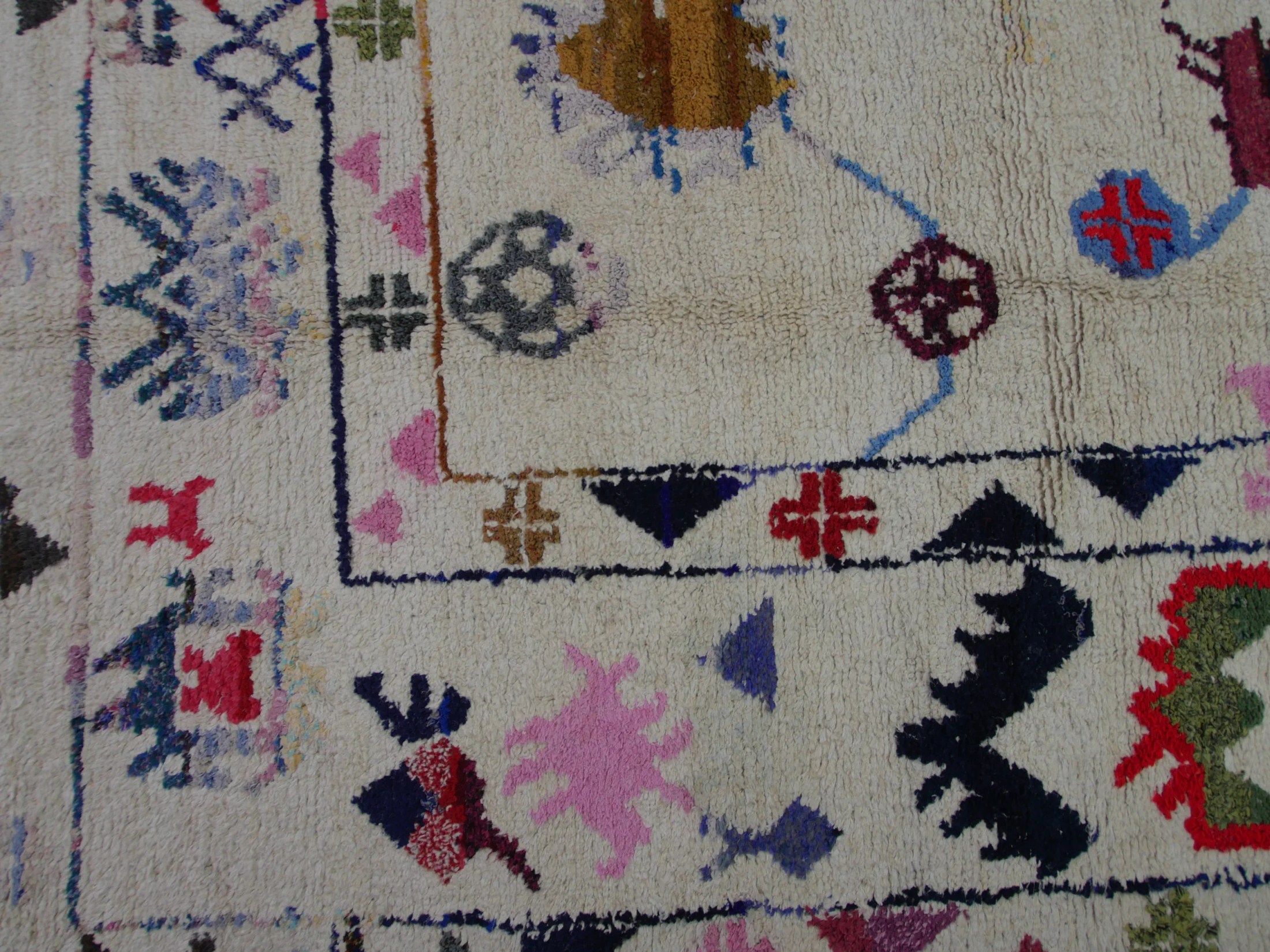 off white tribal pattern colorfull handmade large rug