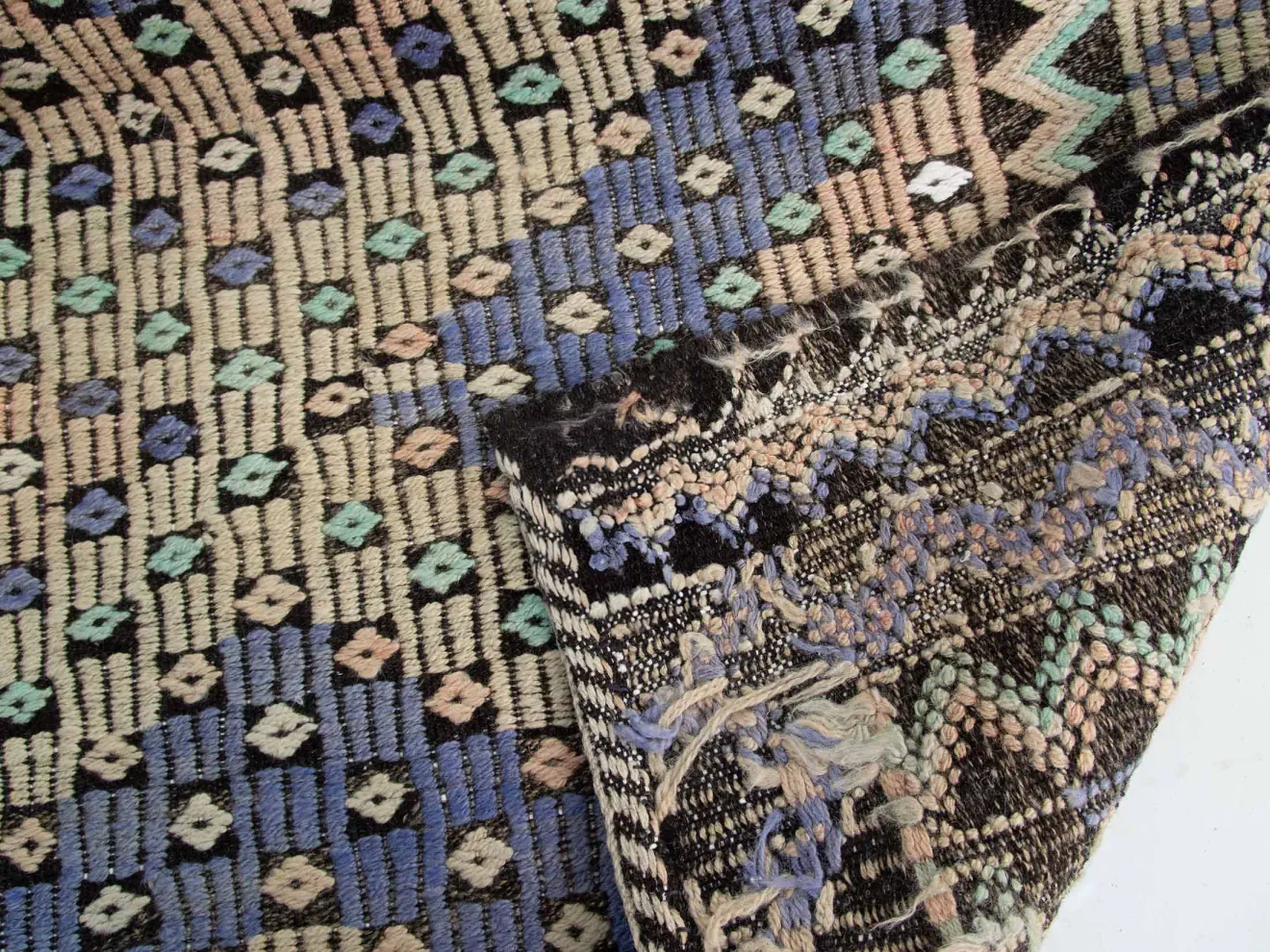 Vintage jejim kilim rug