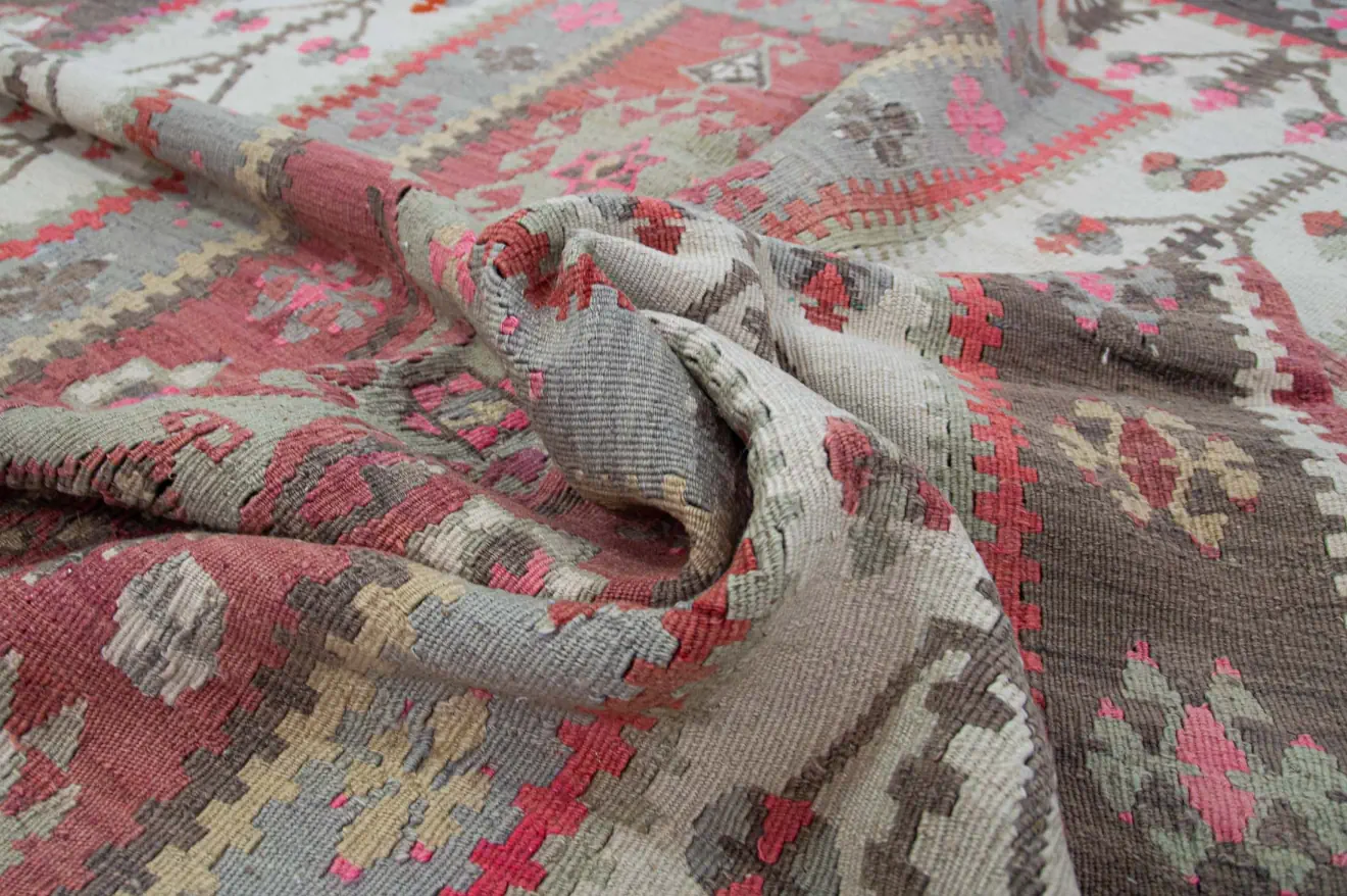 Vintage Anatolian kilim rug