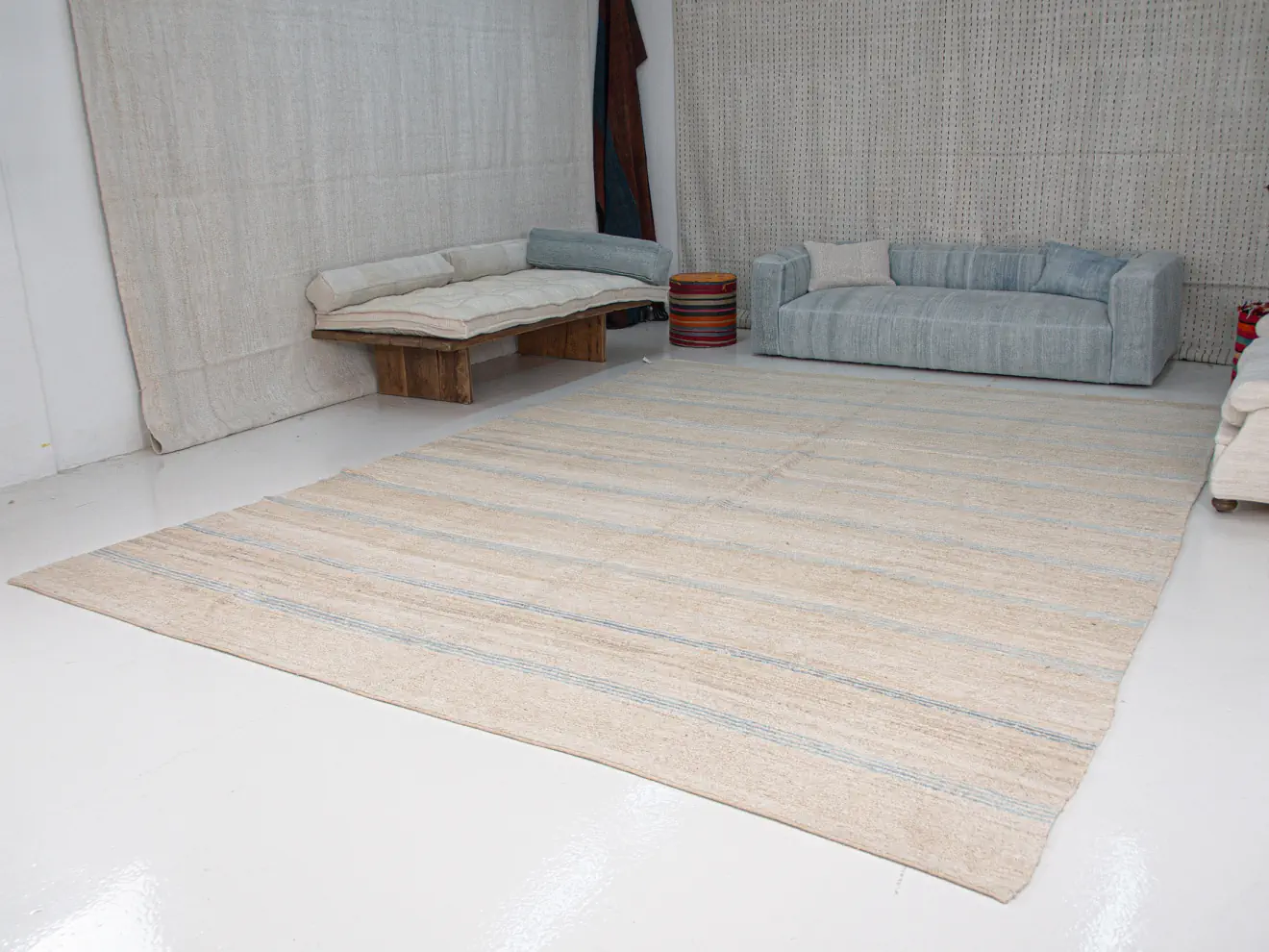 Handwoven Beige Ivory Blue Large Soumak Rug 11x14 ft | 350x450 cm | SM011920 8 beige gray ivory large soumak rug