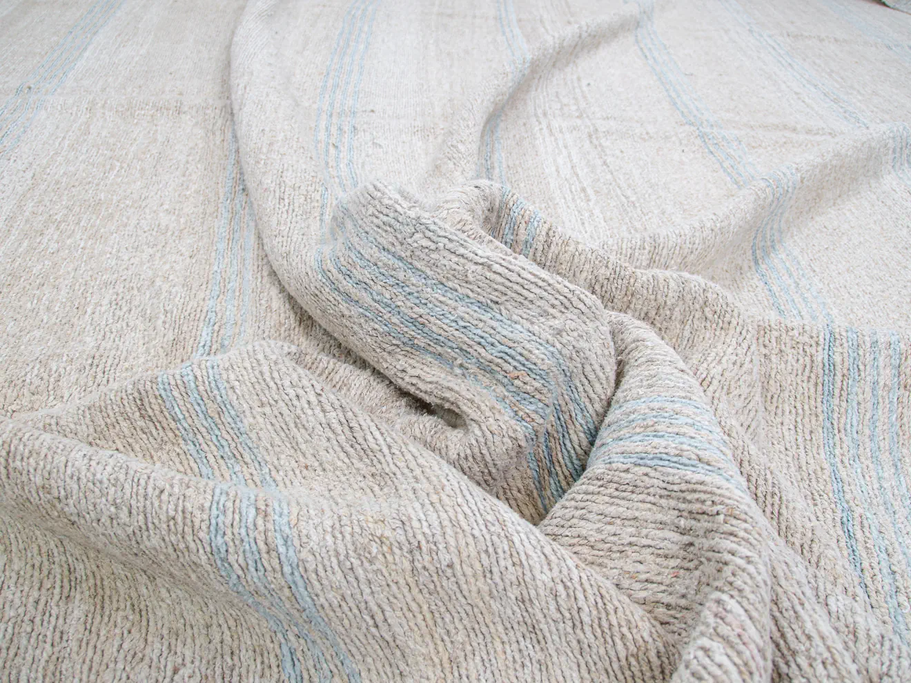 Handwoven Beige Ivory Blue Large Soumak Rug 11x14 ft | 350x450 cm | SM011920 6 beige gray ivory large soumak rug