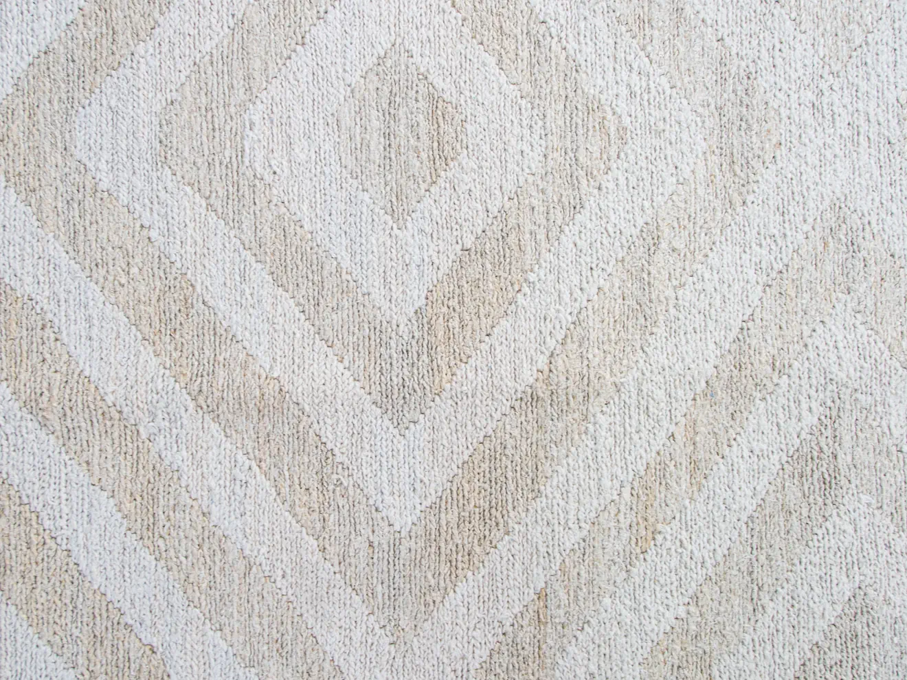 Handwoven Large Soumak Rug Off White Ivory geometrical pattern