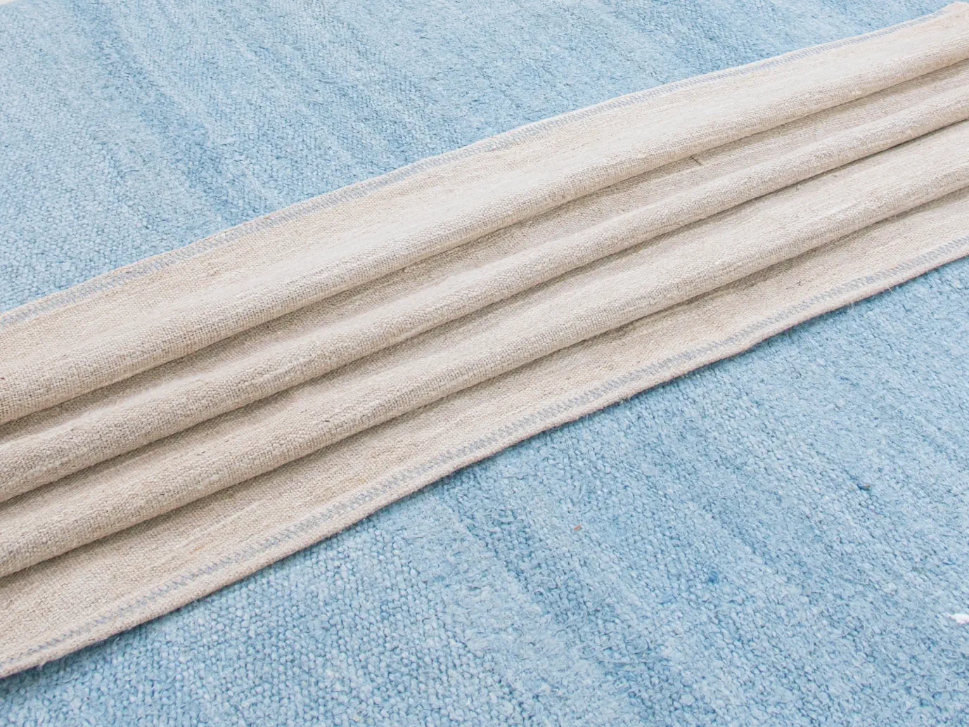 A Kiss of the Sun: Whisper-Thin Hemp Upholstery for Ethereal Beauty (Natural color) 54" 6 natural color hemp upholstery 500sqm (1)