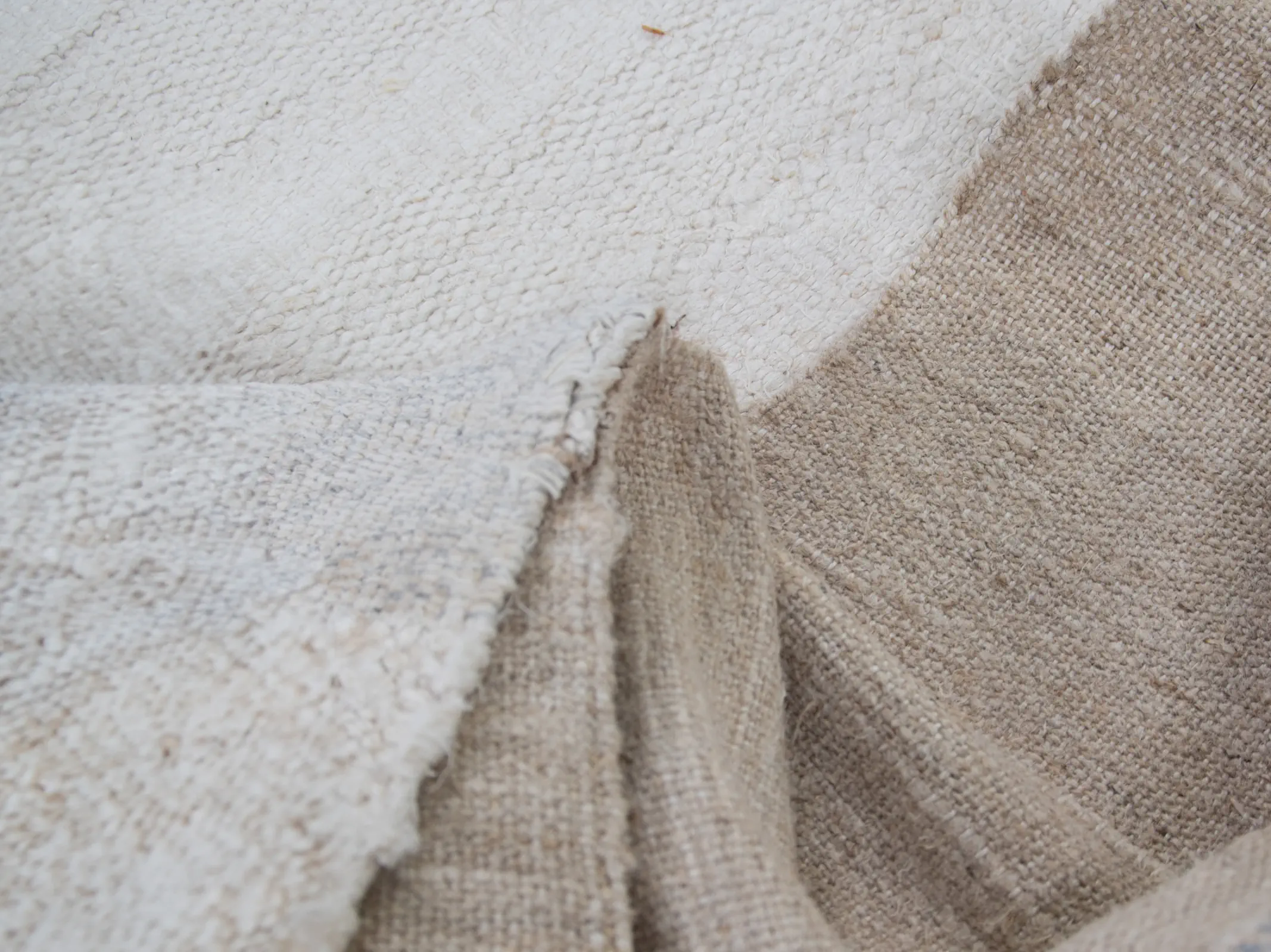 A Kiss of the Sun: Whisper-Thin Hemp Upholstery for Ethereal Beauty (Natural color) 54" 12 natural color hemp upholstery 500sqm (1)