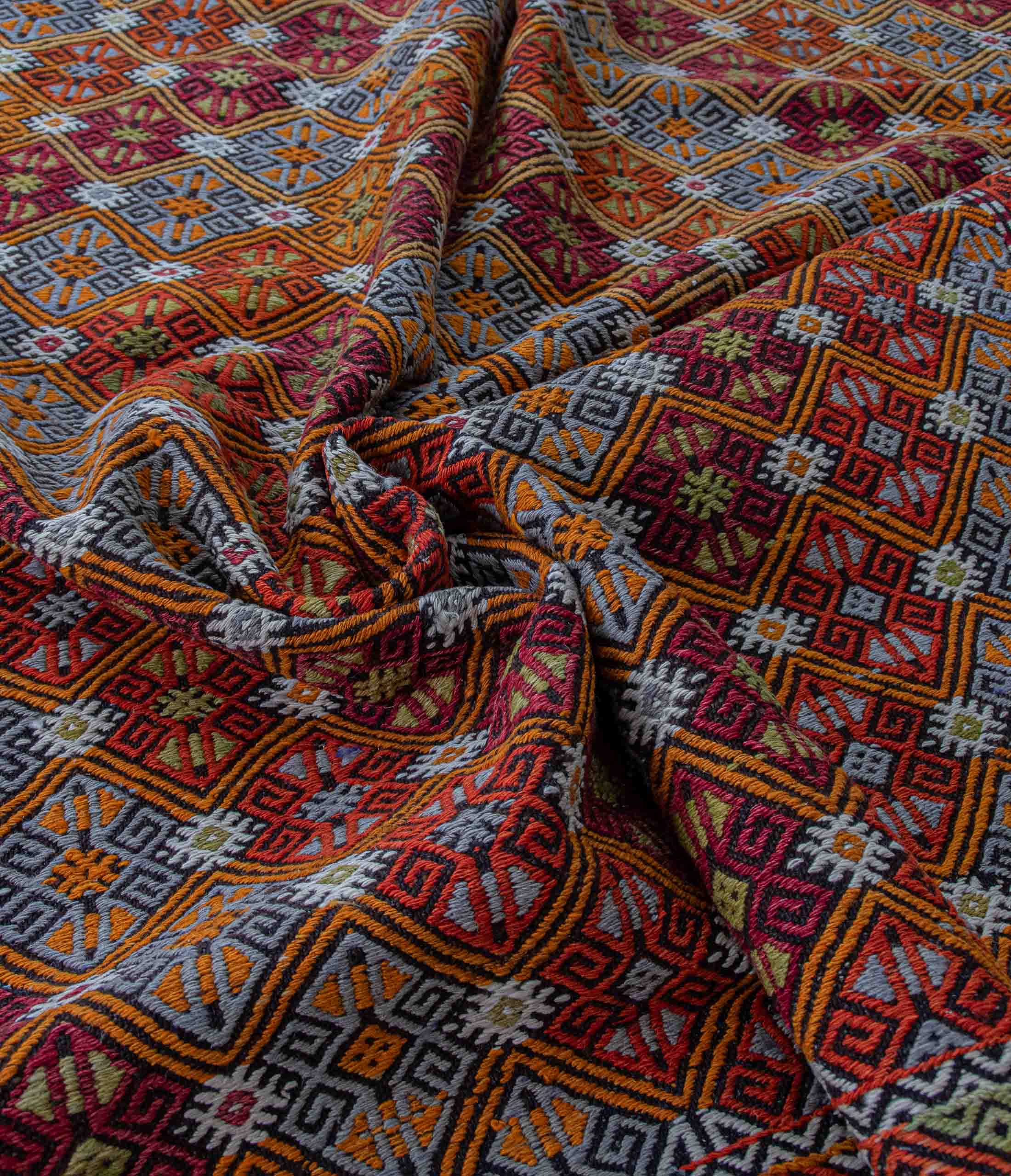 jejim vintage kilim rug