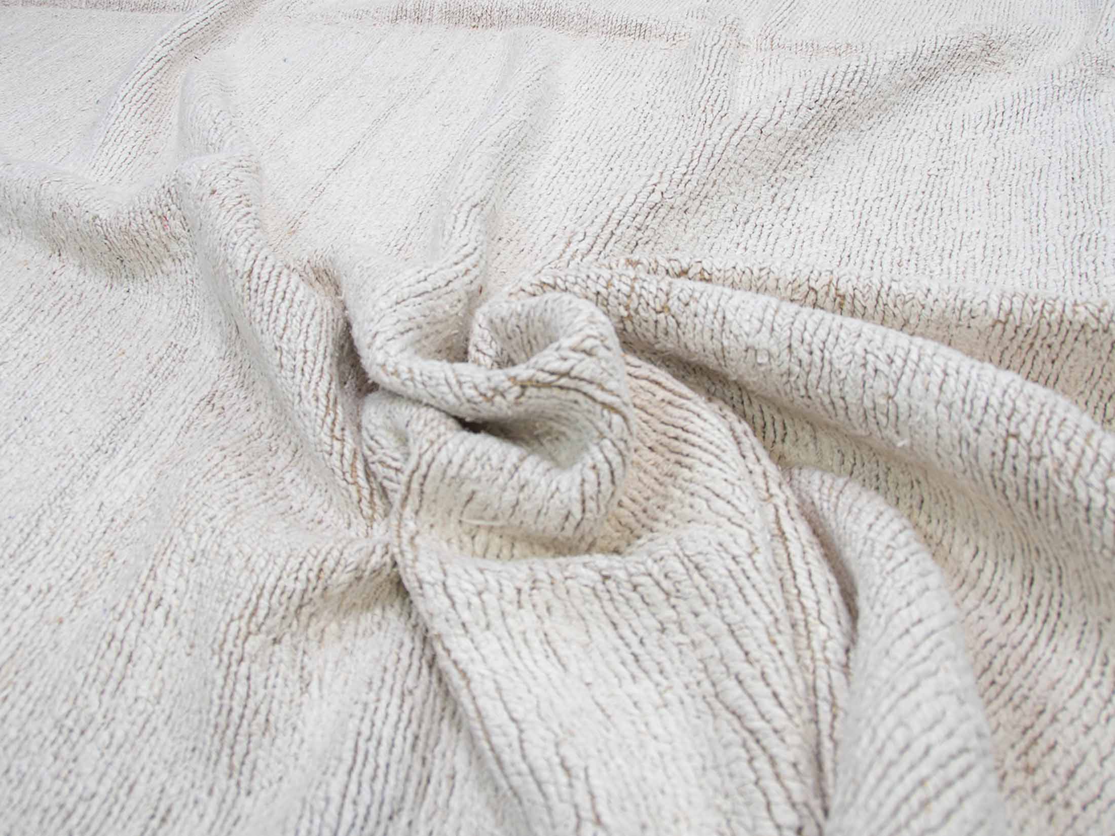 ivory color soumak rug