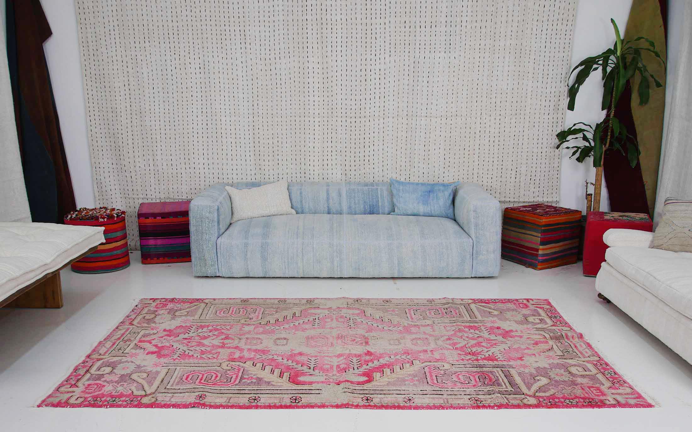 Pastel Pink Distressed Vintage Turkish Carpet | 171x293 cm 5'7x9'7 ft | PR496822 7 pastel pink distressed vintage Kars rug