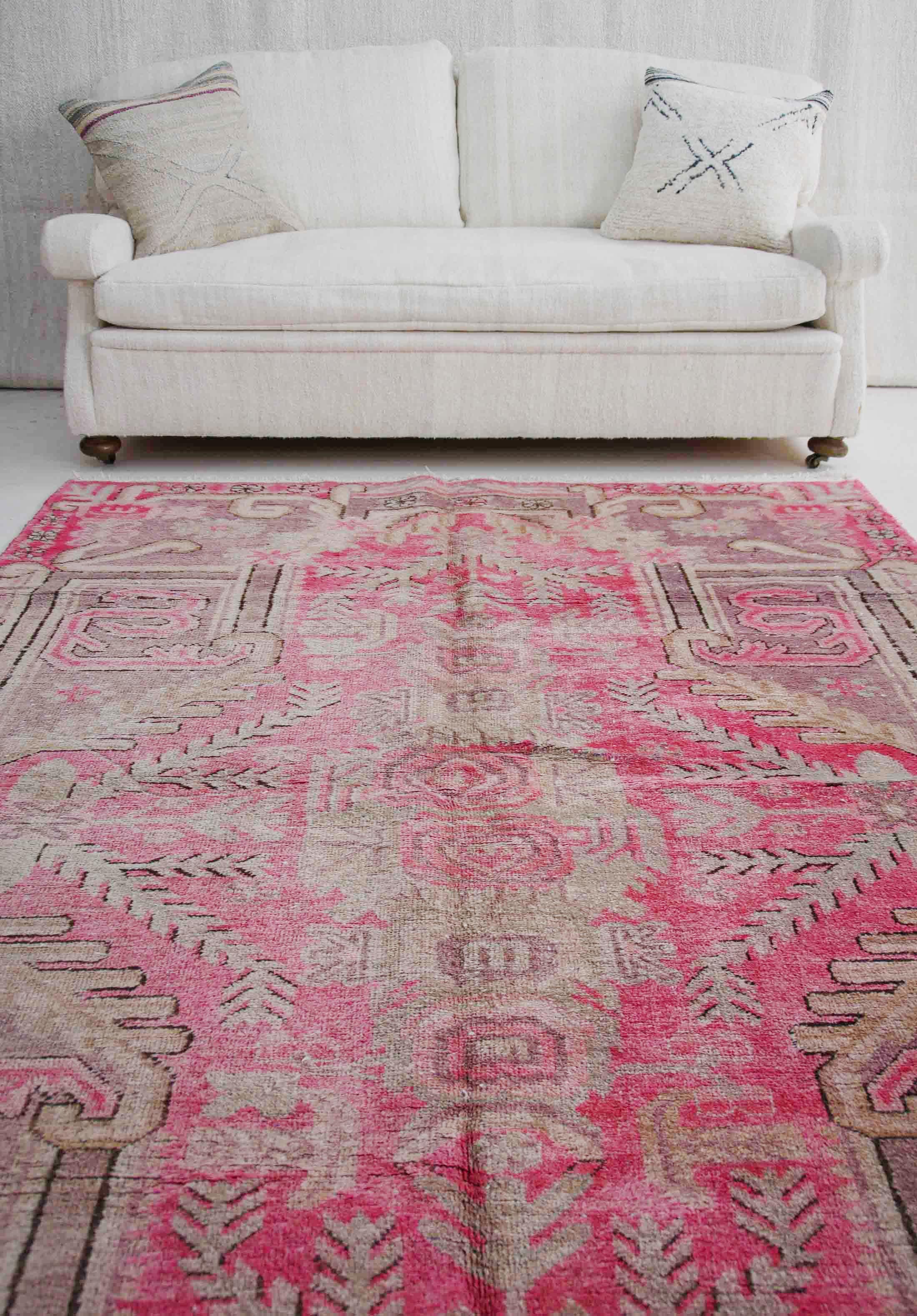 Pastel Pink Distressed Vintage Turkish Carpet | 171x293 cm 5'7x9'7 ft | PR496822 6 pastel pink distressed vintage Kars rug