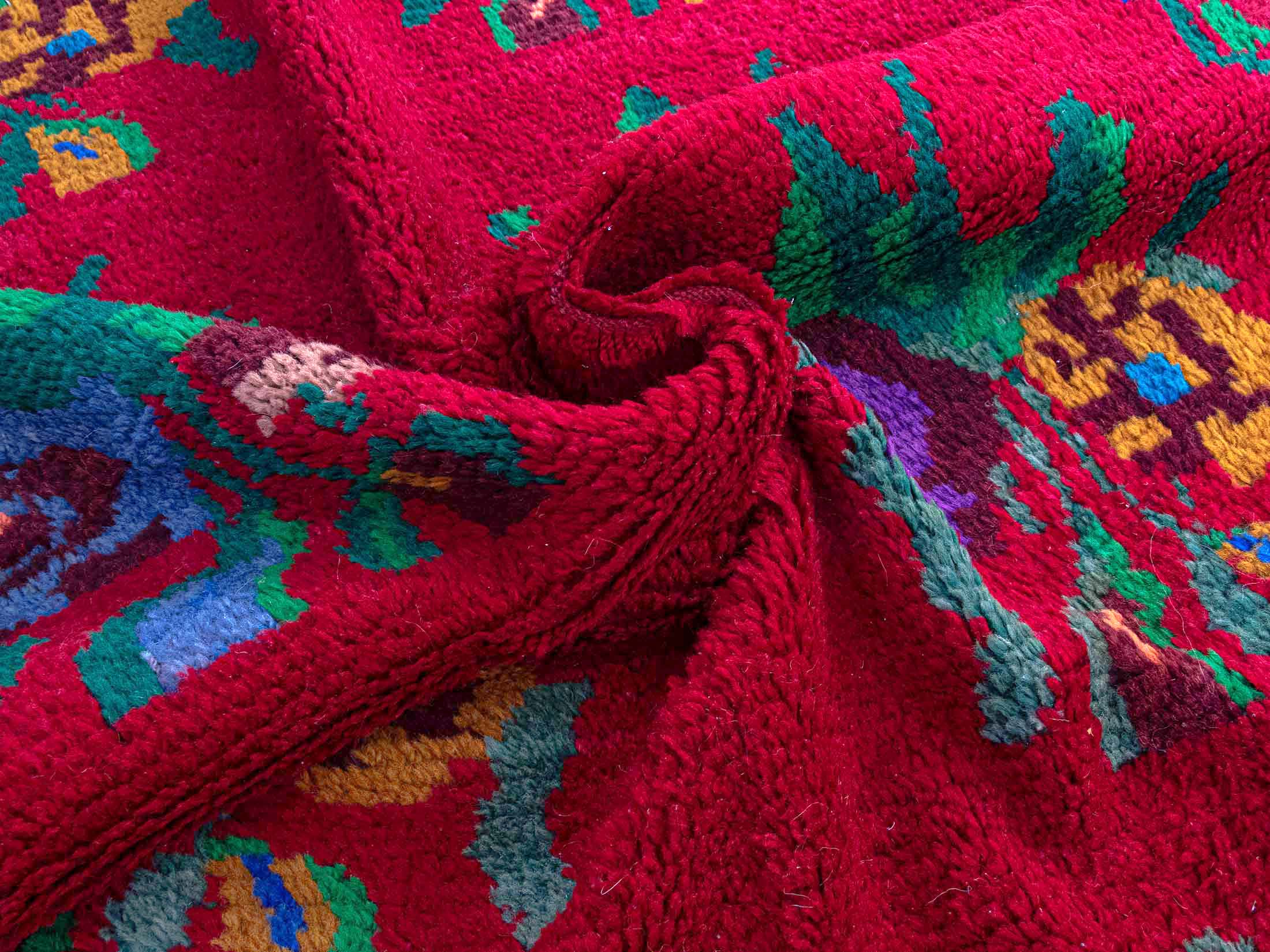 Authentic Vintage Turkish Tulu Rugs : Red Color Roses floral