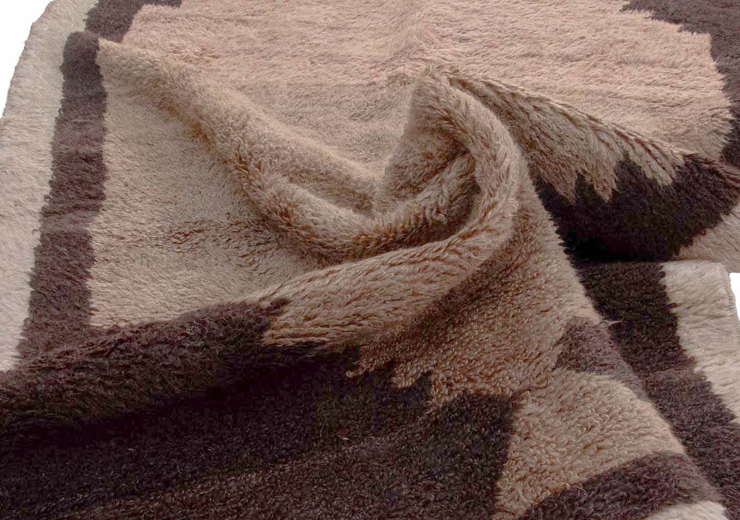 Authentic Vintage Turkish Tulu Rugs : beige brown geometric pattern