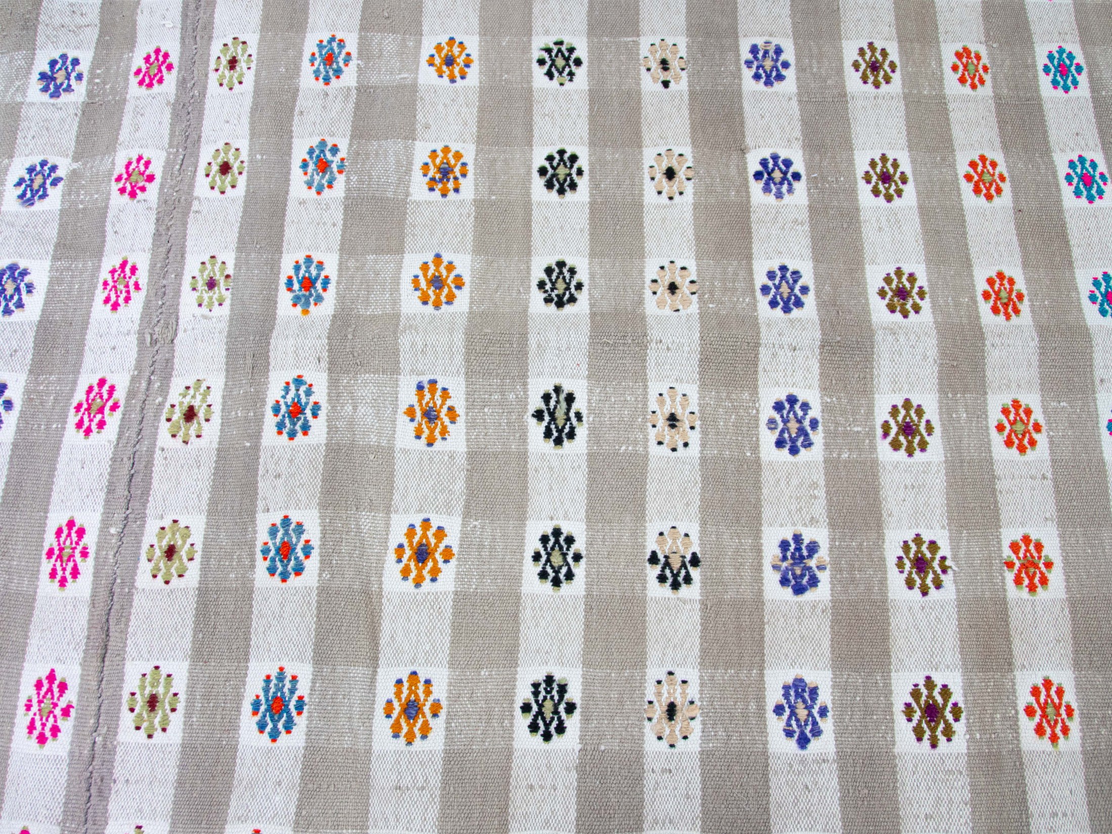 Turkish Cotton Kilim Rug : Vintage Adana Kilim with Stripes and Embroideries | 216x275 cm - 7x9 ft | PR540523 15 Turkish cotton kilim rug Adana kilim