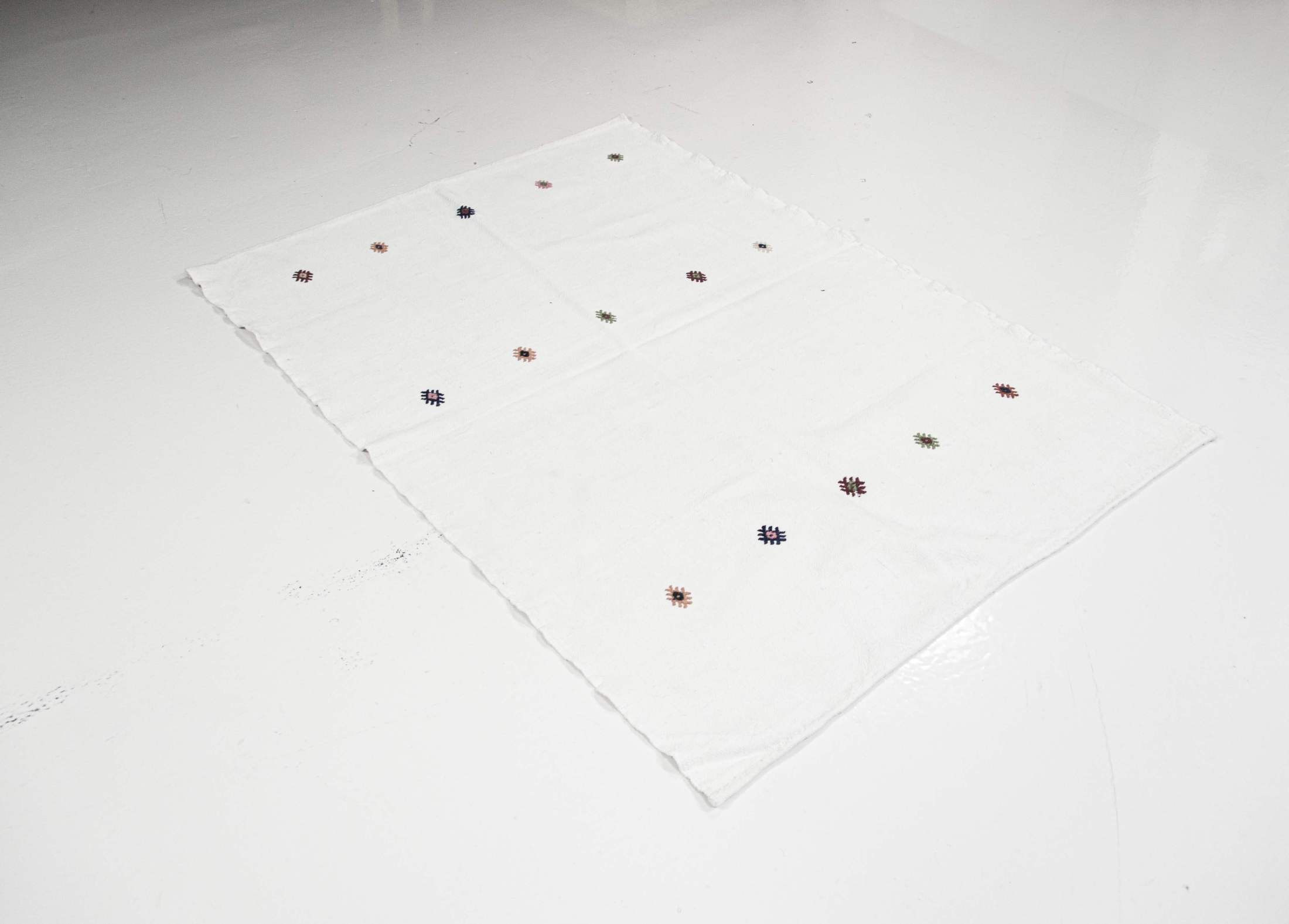 Turkish Cotton Kilim Rug : Vintage Adana Kilim White with Embroideries | 120x180 cm - 4x6 ft | PR541623 15 Turkish cotton kilim rug Adana kilim