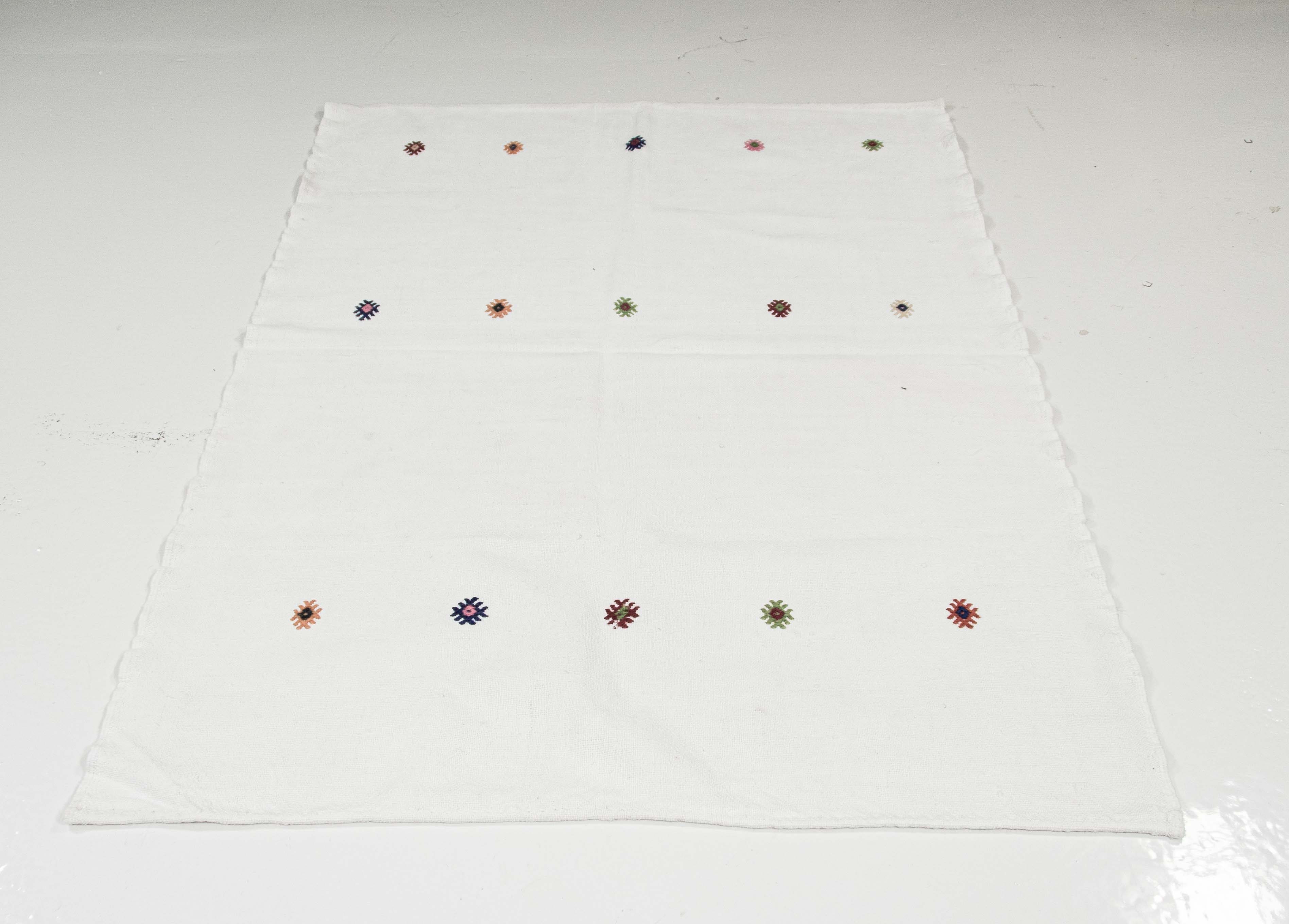 Turkish Cotton Kilim Rug : Vintage Adana Kilim White with Embroideries | 120x180 cm - 4x6 ft | PR541623 5 Turkish cotton kilim rug Adana kilim