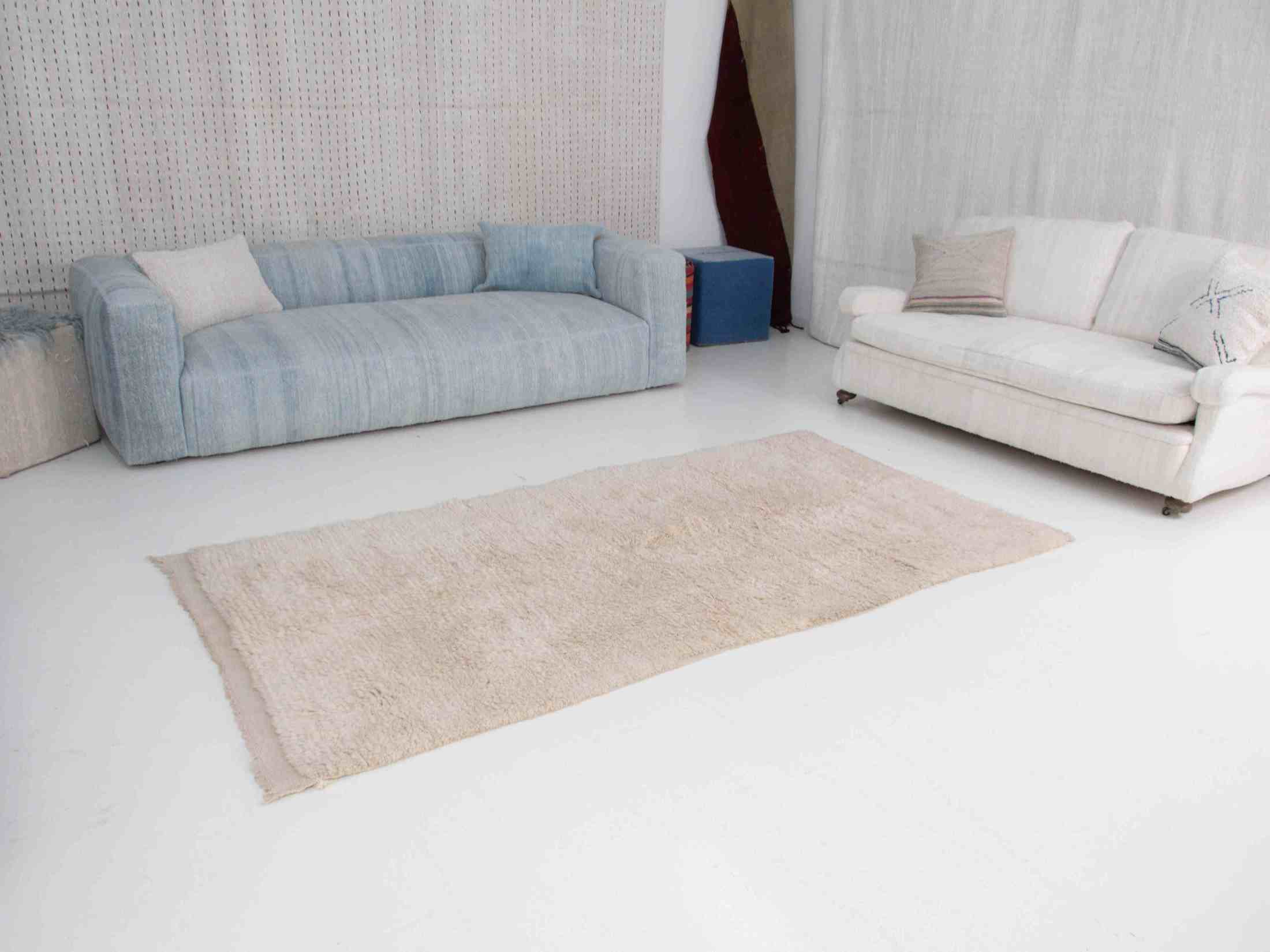 Authentic Vintage Turkish Tulu Rugs : Authentic Vintage Turkish Tulu Rugs : solid natural white color