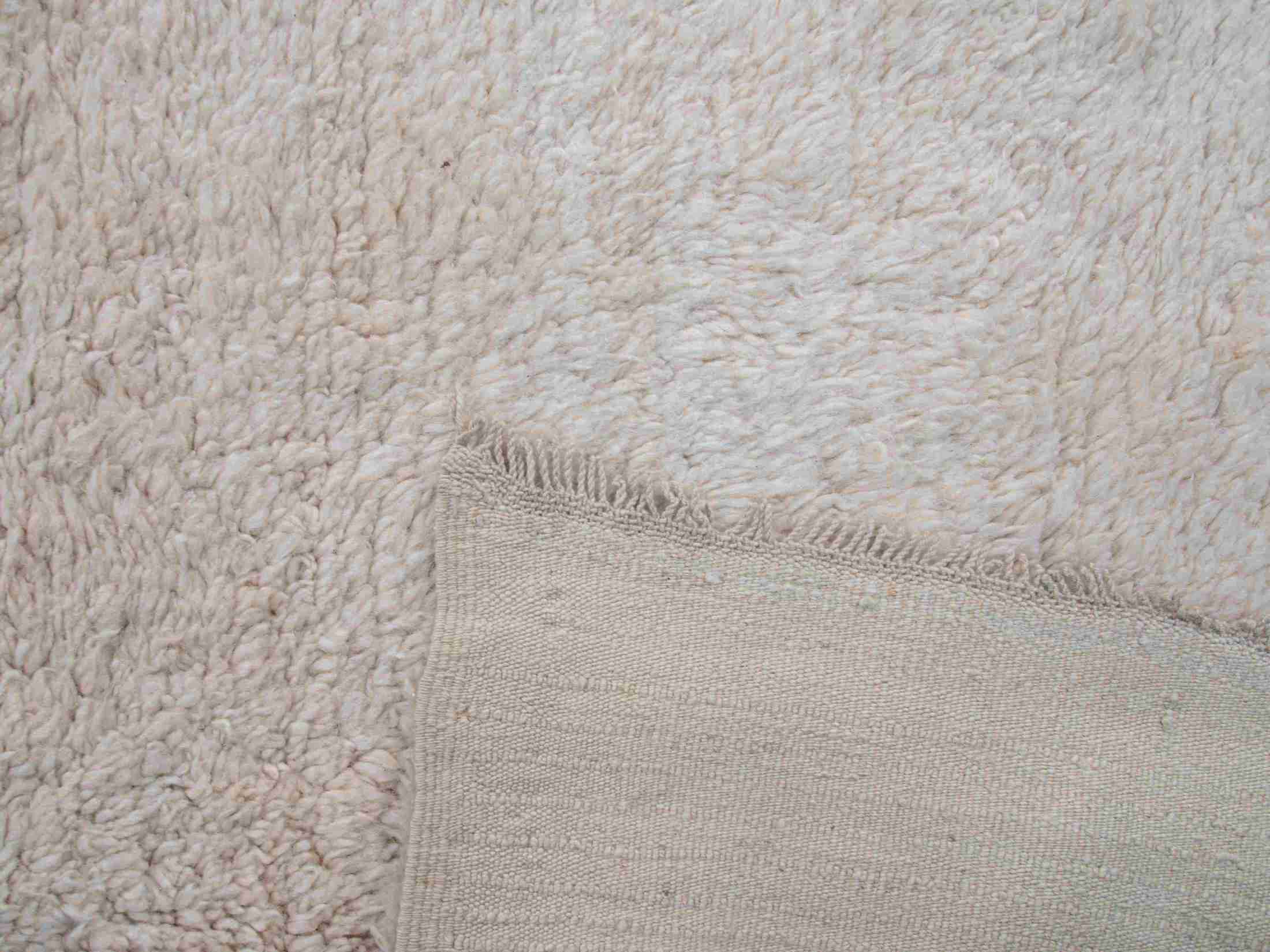 Authentic Vintage Turkish Tulu Rugs : Authentic Vintage Turkish Tulu Rugs : solid natural white color