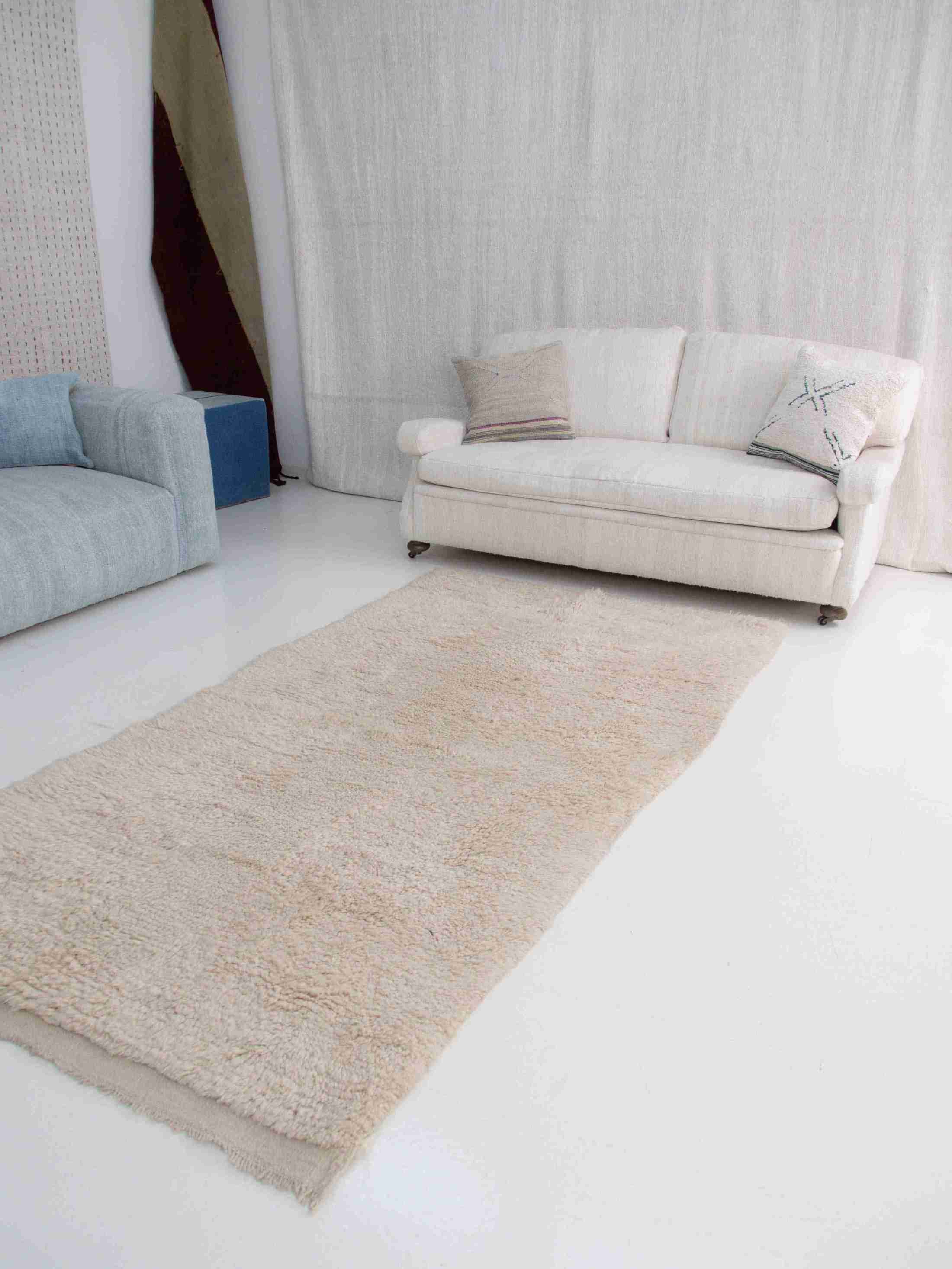 Authentic Vintage Turkish Tulu Rugs : Authentic Vintage Turkish Tulu Rugs : solid natural white color