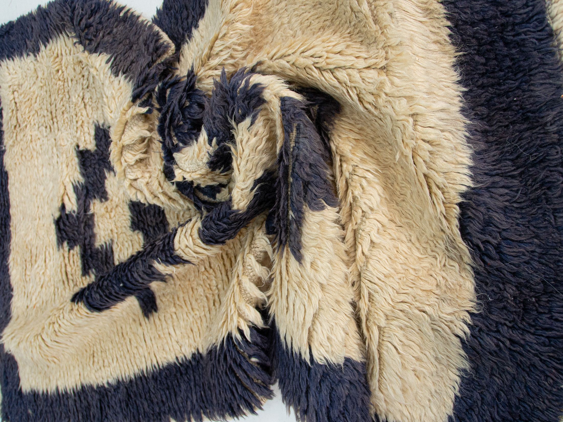 Handwoven Authentic Vintage Turkish Tulu Rugs - 3.5x4.5 ft 114×57